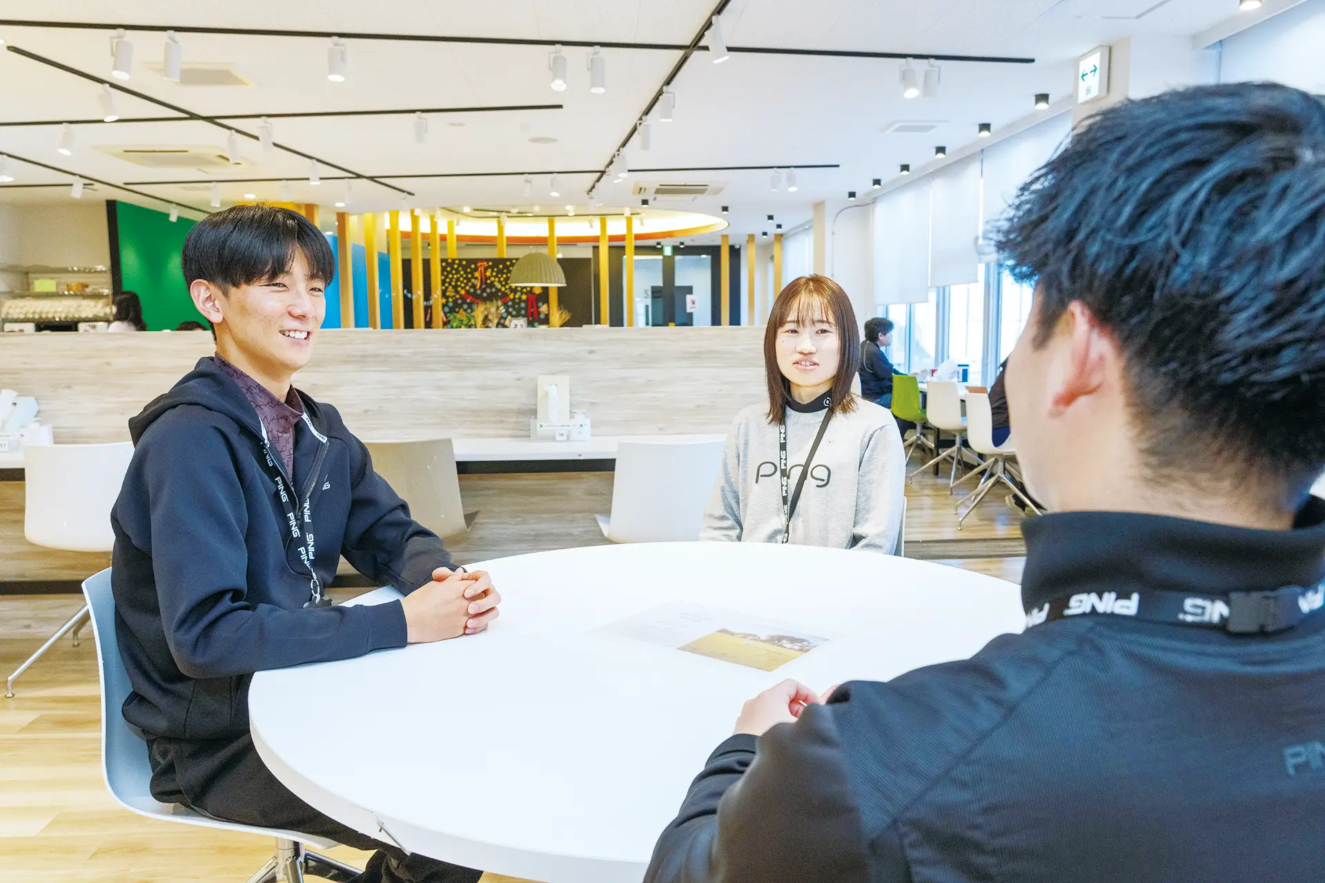 新卒イメージ-2