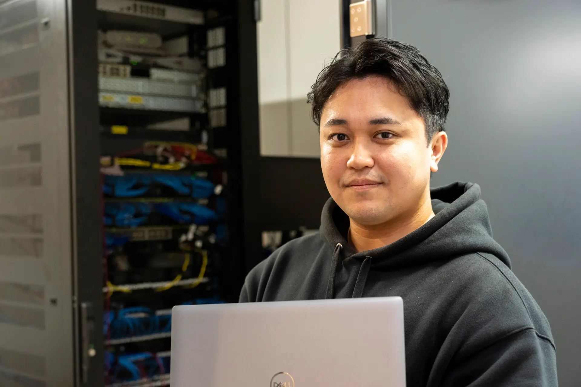 安定と変革を支える、運用×開発。